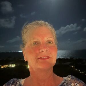 Meet your Posher, April